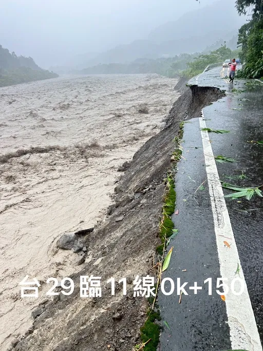 水位逼近橋底僅1米!南部公路陸續封閉 雨量驚人單日破1千毫米