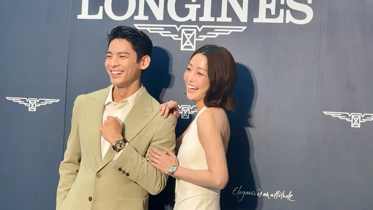 謝欣穎（右）與林柏宏為浪琴站台。張家玲攝