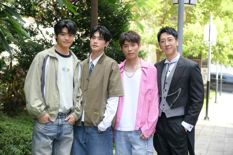 羅章恩（左起 ）、洪言翔、陳峻庭、張哲偉。三立提供