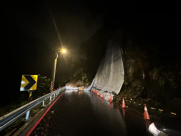 目前相關單位搶修中。警方提供