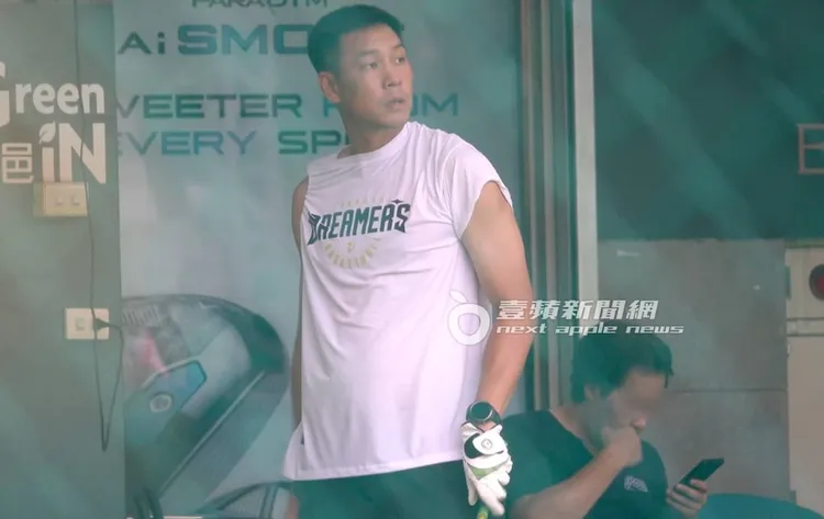 陳世念總是認真在球場上揮灑汗水。特勤中心攝