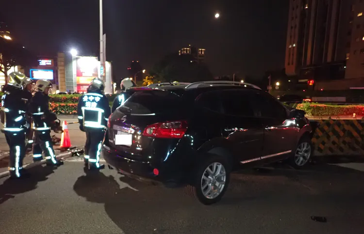 現場沒有聞到酒味，仍將依規定抽血檢驗。民眾提供