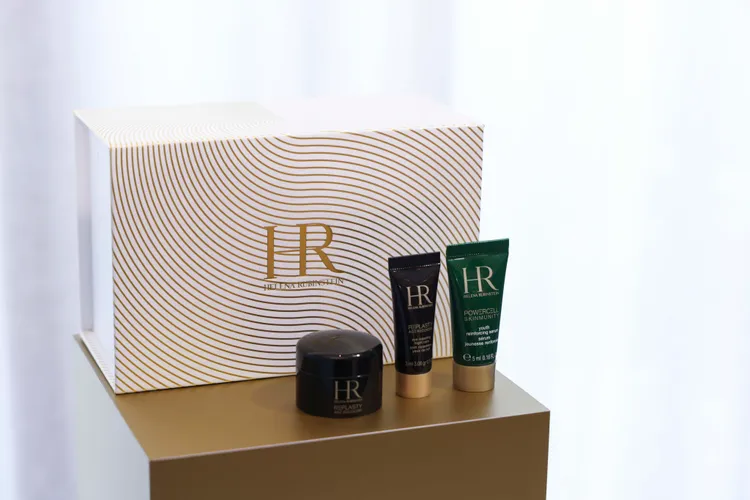 HR赫蓮娜推出限時頂級醫美小奢華禮盒。品牌提供