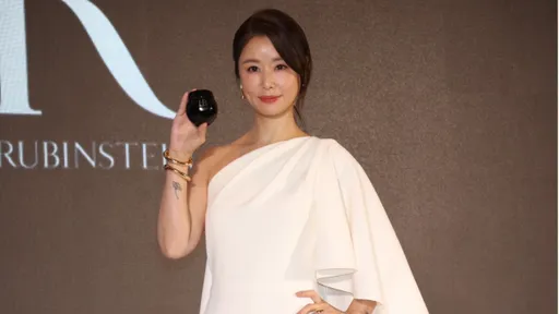 林心如保養不手軟!美貌不僅靠電波 赫蓮娜一抹就「明亮動人」