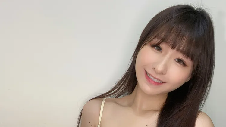 除了愛唱歌，小涵兒也喜歡跳舞，是可鹽可甜、動靜皆宜的女神。