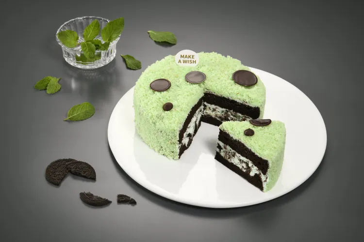 生乳捲首選品牌亞尼克也跟上薄荷巧克力的潮流推出了「薄荷巧克力黑酷曲」。業者提供