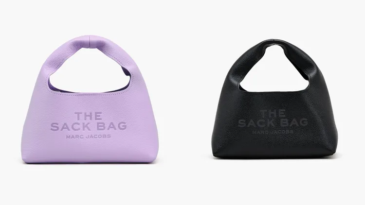 Marc Jacobs丁香紫（左）、極致黑皮革迷你The Sack包袱包，各1萬5900元。品牌提供