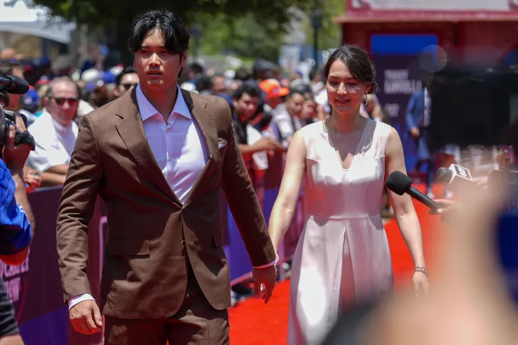 大谷翔平帶老婆走紅毯。 美聯社