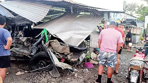 守靈返家與公車相撞「全家11死」 14人出門僅3人活下來