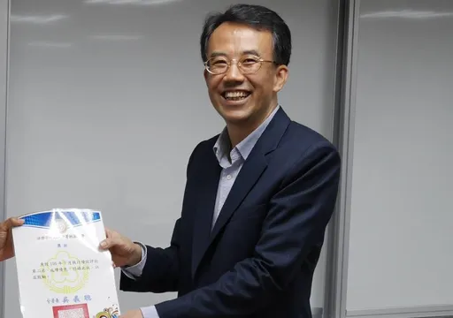 台中高分檢檢察官吳義聰颱風天宿舍昏倒 送醫不治!享年57歲