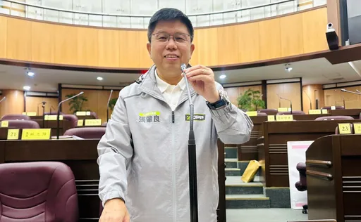 鄭文燦涉貪遭羈押！綠營市議員張肇良透早去探視　未料今涉圖利遭羈押