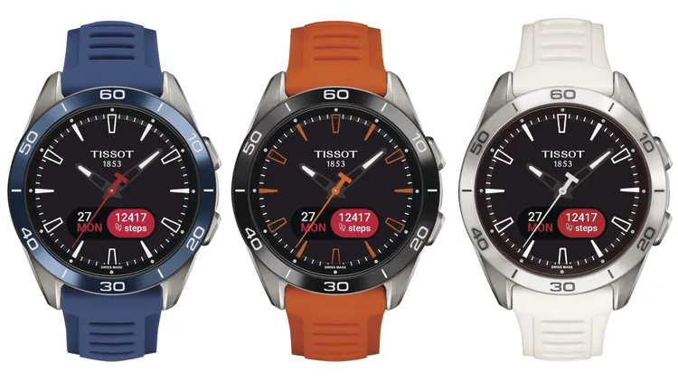 天梭T-Touch Connect Sport 運動版觸控腕錶（左起）藍陶瓷3萬2400元、活力橘3萬2400元、白陶瓷3萬2400元。品牌提供