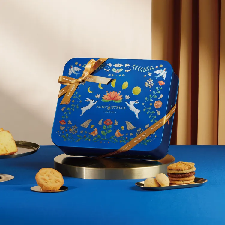 Aunt Stella 詩特莉再次與《陽光社會福利基金會》合作「星夜花語」禮盒為本季公益合作款。業者提供
