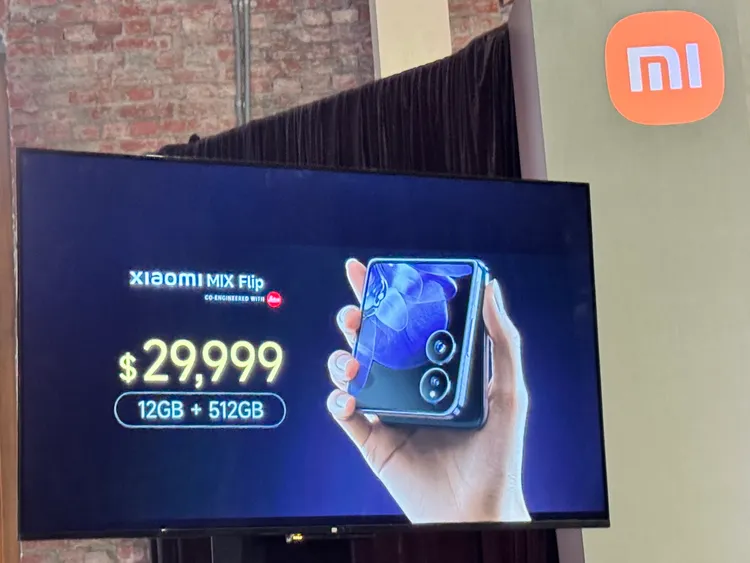 MIX Flip 12GB+512GB 定價3萬元有找。趙筱文 攝。