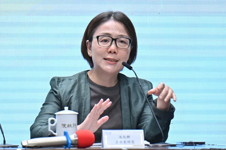 文化部次長王時思。行政院提供