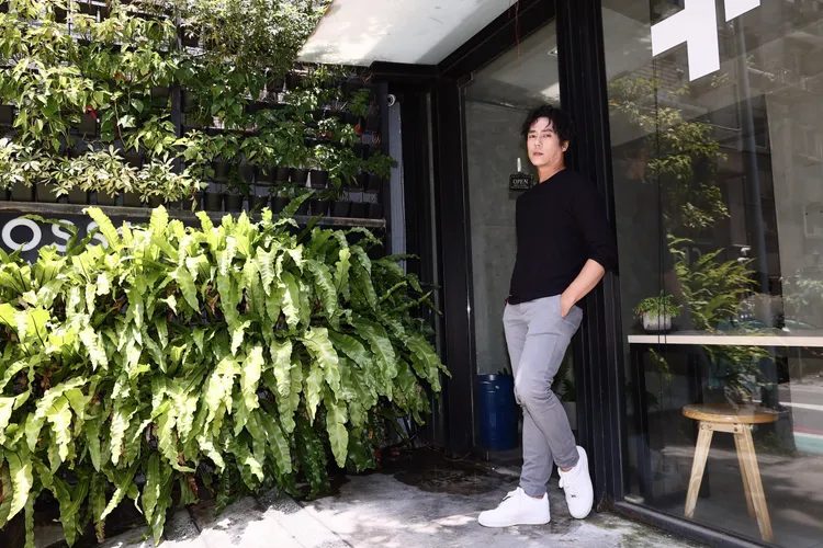 莊凱勛新經紀公司的投資者包括了岳父。