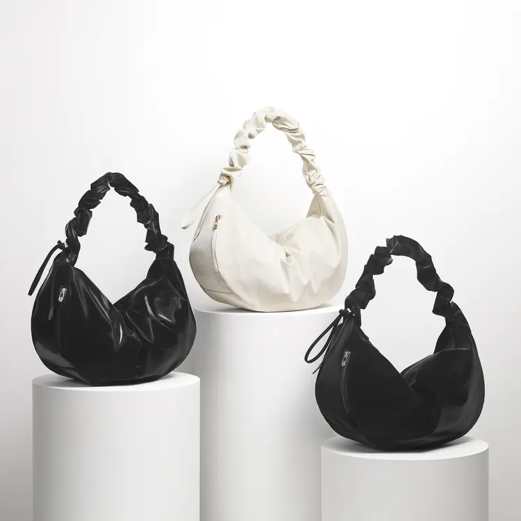 Babe L，各3836元。品牌提供