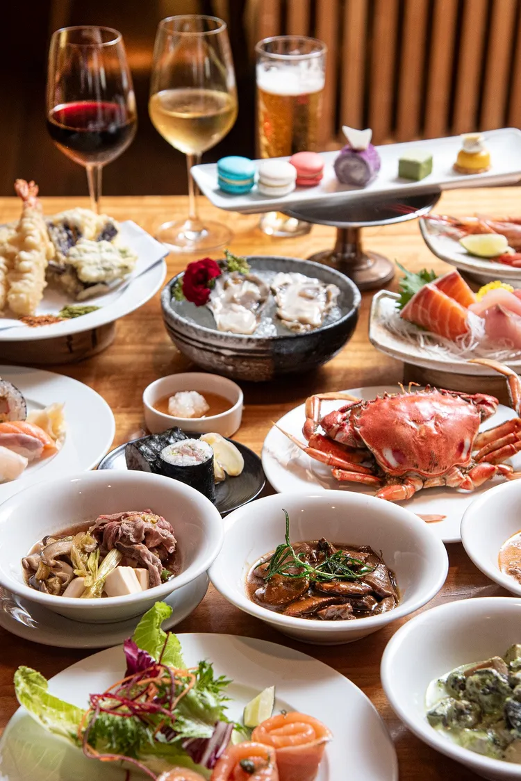 生猛牛足蟹、兵庫牡蠣。業者提供