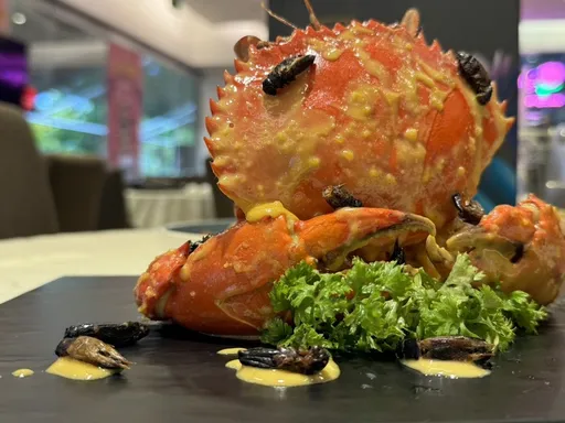 「吃蟲」商機!金沙螃蟹佐蟋蟀 新加坡批准16種蟲蟲可食用