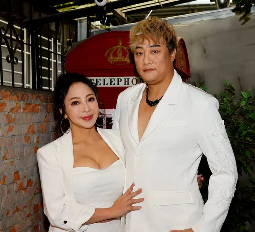 「小陳美鳳」被爆砸50萬到泰國變性當人妖 34G豪乳被疑是假的!