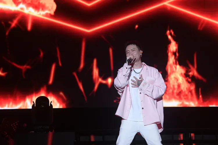 蕭秉治為夏戀演出常客。三立提供