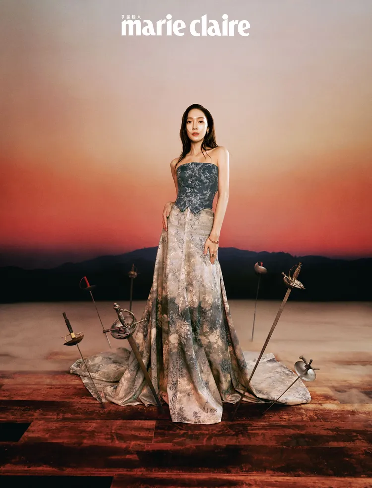 Jessica拍攝《Marie Claire美麗佳人》封面。《Marie Claire美麗佳人》提供