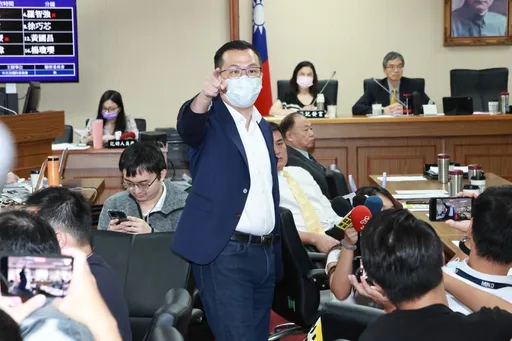 外委會召委消失!羅智強怒轟王定宇「把官員都當笨蛋嗎?」