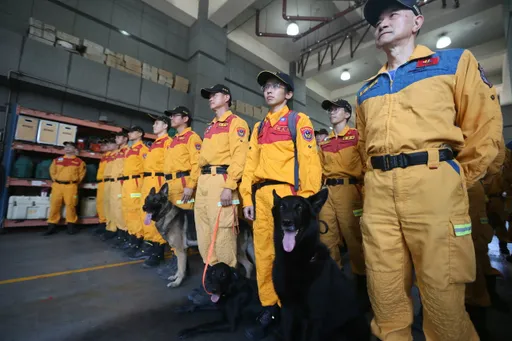 北市搜救隊7月輪值國際人道救援 警消+偵蒐犬全動員!演練救災好逼真