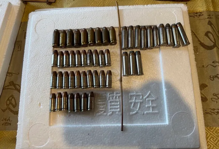 林男家中還藏有各式子彈逾200顆。民眾提供