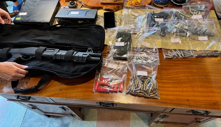 林嫌推稱槍彈是已過世的友人生前寄放。民眾提供