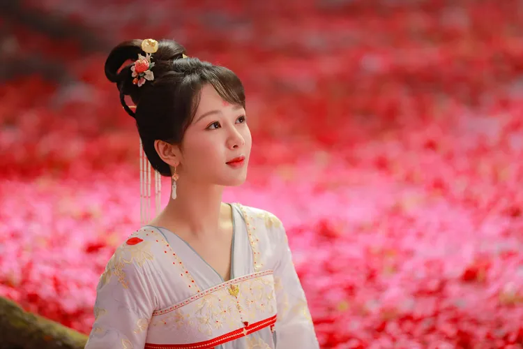 楊紫飾演女主角「小夭」。愛爾達提供