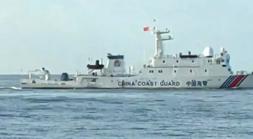 中國海警船今侵擾金門水域！海巡「4對4」對峙畫面曝光