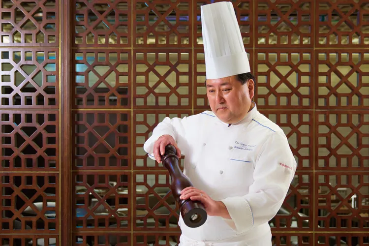 JR東日本大飯店台北Brilliant鉑麗安全日餐廳推出的「日本美食祭」由來自日本東京車站大飯店總主廚石原雅弘(Masahiro Ishihara)親自坐鎮。業者提供