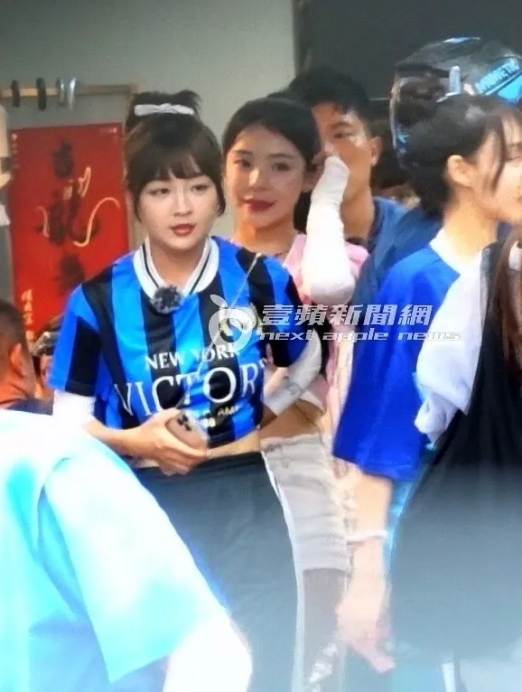 籃籃和林襄心連心，穿同色制服。特勤中心攝