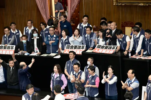 《选罢法》加严迳付二读 国民党团喊：杜绝死人、造假连署