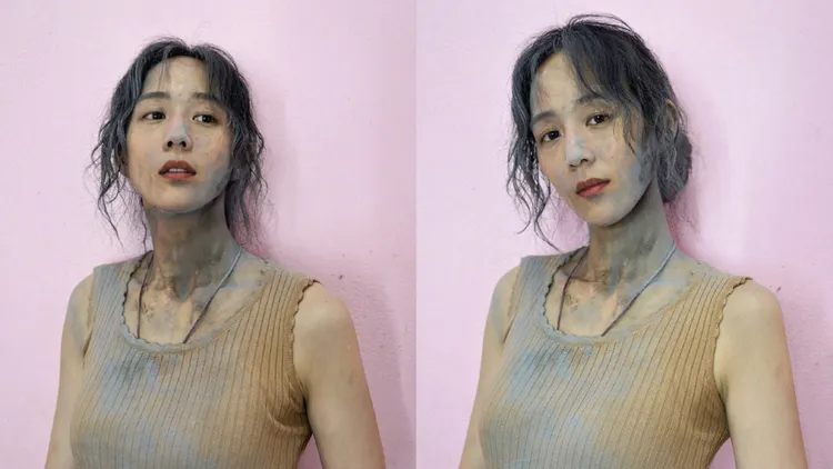 張鈞甯日前公開了「灰頭土臉」的照片，慶祝新片票房賣破12億人民幣。翻攝張鈞甯微博