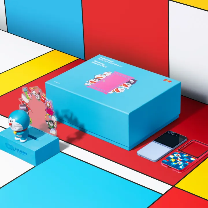 限定款多啦A夢Flip6僅有12+512GB單一規格。三星提供。