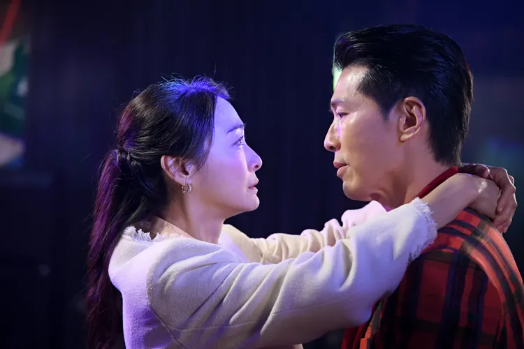 江祖平（左）和黃少祺婚姻失和。三立提供