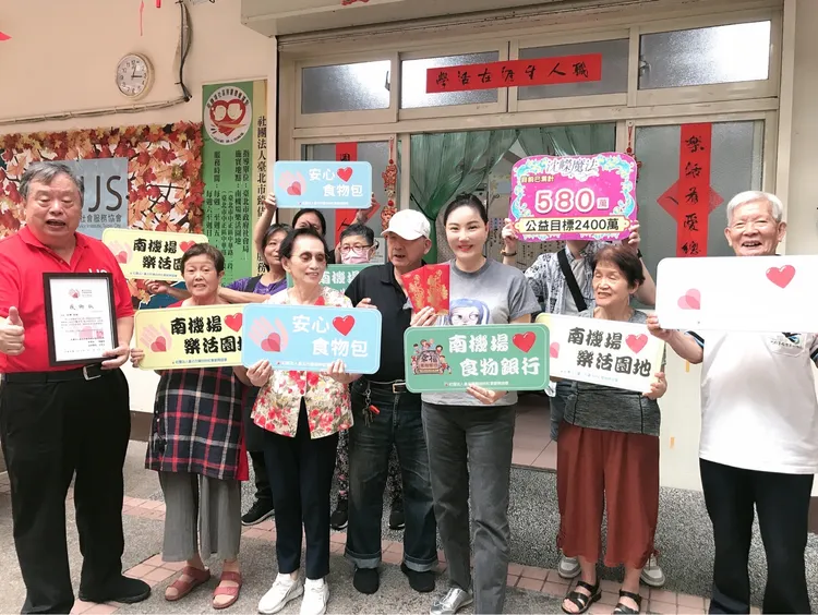 沈嶸至今捐款已累計達580萬元。沈嶸提供