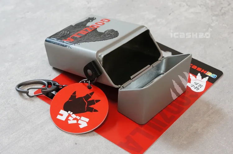 哥吉拉鐵盒造型卡方便收納小物。icash提供