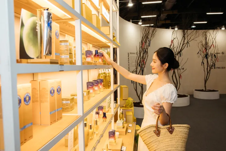 出口處的「伴手禮」區。品牌提供