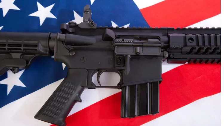 圖為槍手庫克斯使用的AR-15步槍，為美國製造且可輕易的進行客製化。翻攝自每日電訊報