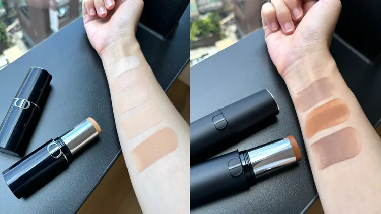 Dior超完美持久粉底棒5色選（左圖）與超完美持久修容棒3色選（右圖）。張家玲攝