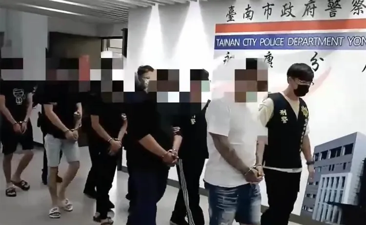 洪姓男子因許姓女友欠網友錢，竟夥同其他4名友人設局仙人跳，把男子痛打一頓，還要求交付20萬元才放人。翻攝照片