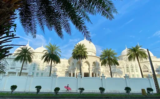 頭城神秘建築「阿拉伯宮」要賣了　超奢華內部裝潢全曝光