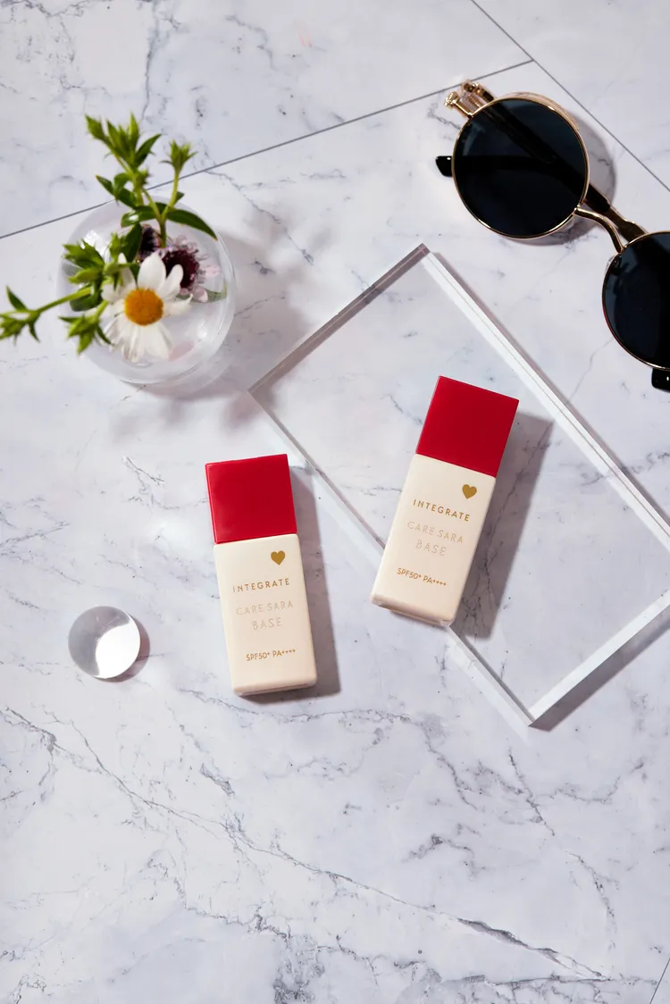 INTEGRATE長效控油美肌持妝乳EX，25ml／340元。品牌提供