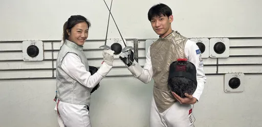 16蹲太小Case!巴黎奧運擊劍國手陳弈通蹲到停不不來 小8直求饒