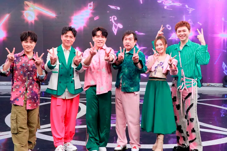 《綜藝一級棒》榮獲全國頻道雙冠王。中視提供