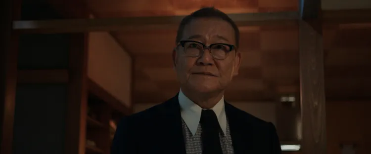 國村隼是神秘的科技公司高層。Apple TV+提供