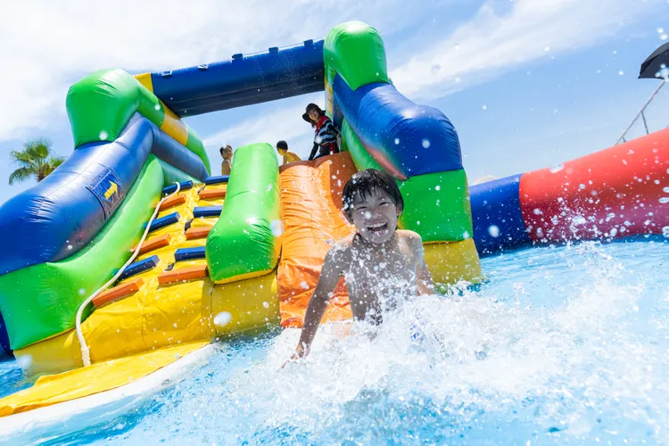 水上迷宮Water Maze遊樂池。業者提供